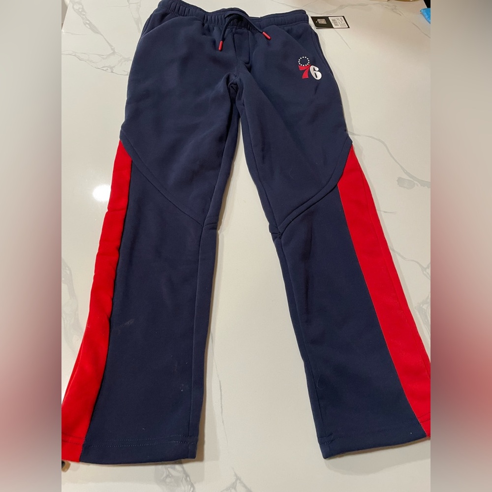 Philadelphia 76ers Youth Joggers / Sweatpants (XL 18-20) Retails For $60